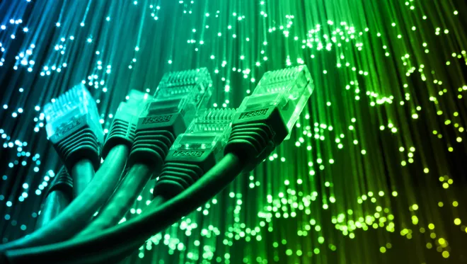 مزایای مایکروویو در مقابل فیبر